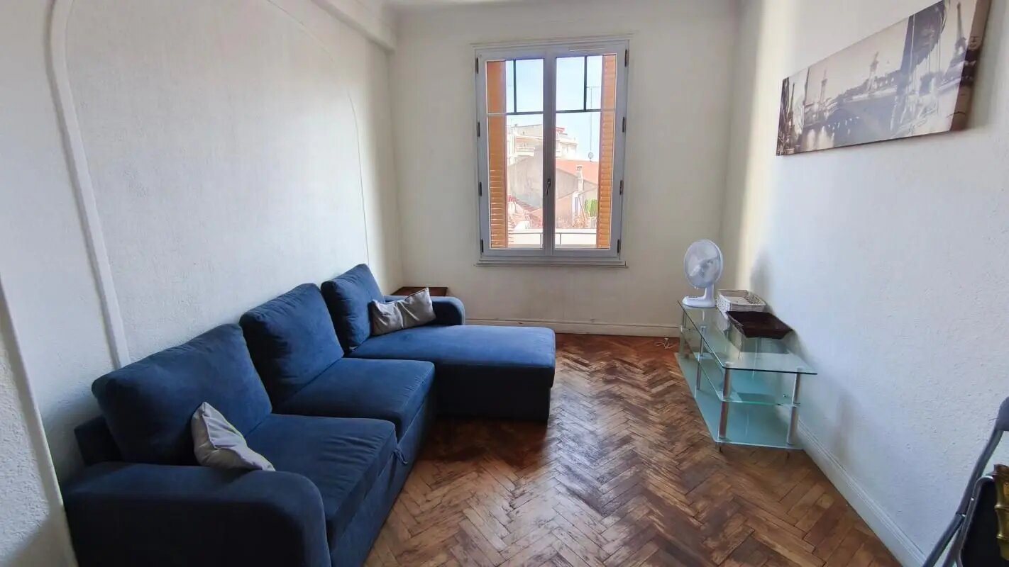 Appartement à louer, 49m², Antibes