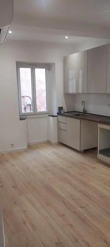 Appartement à louer, 20m², Saint-Laurent-du-Var