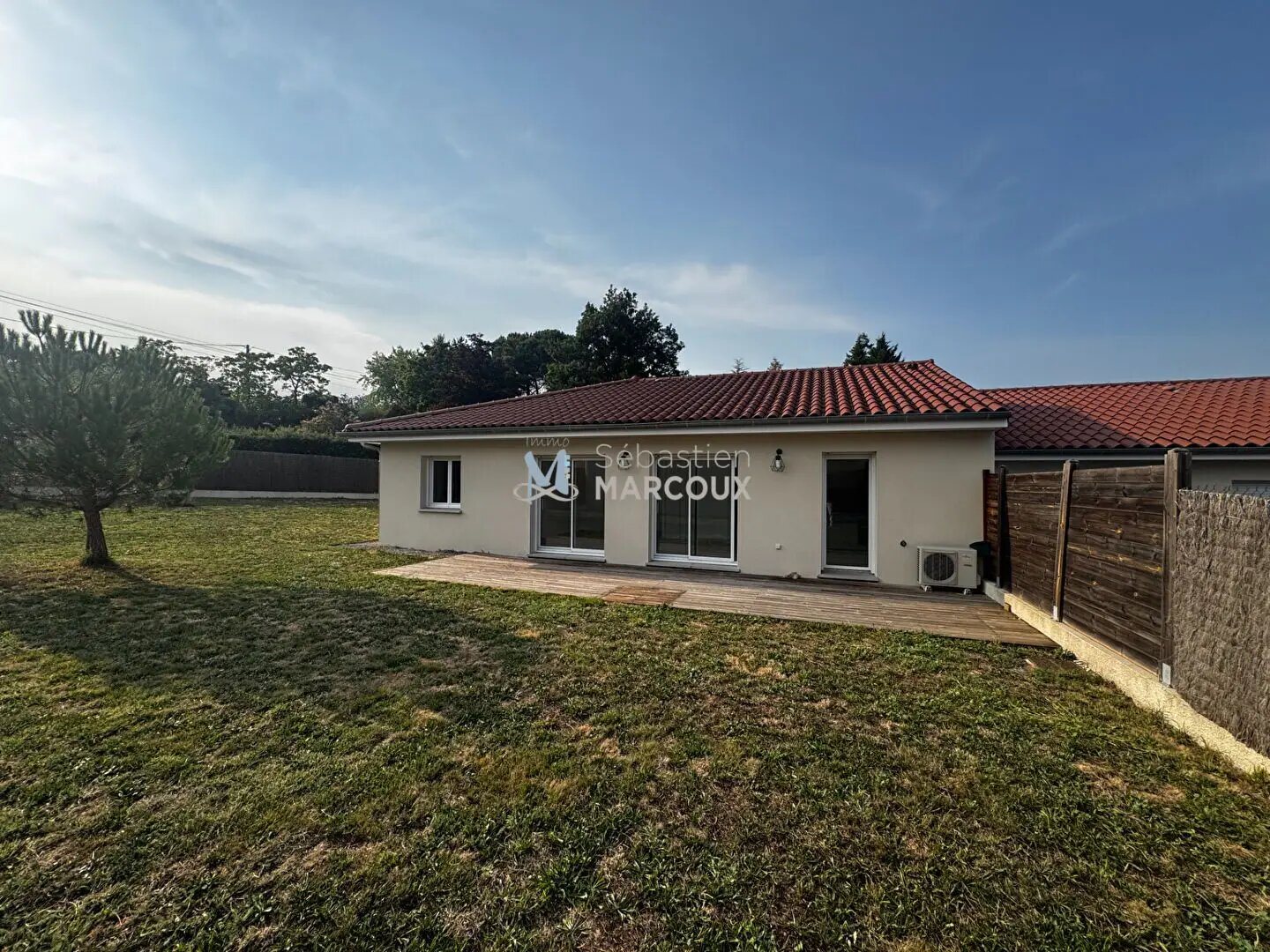 Maison à louer, 92m², Lézigneux