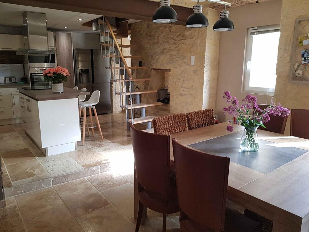 Maison à vendre, 202m², Uzès
