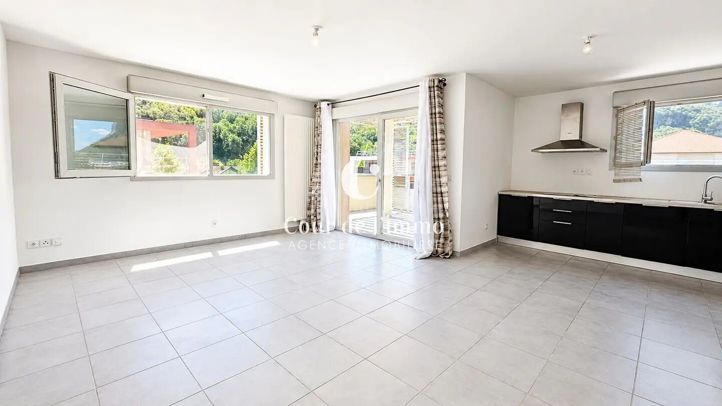 Appartement à vendre, 82m², Etrembières