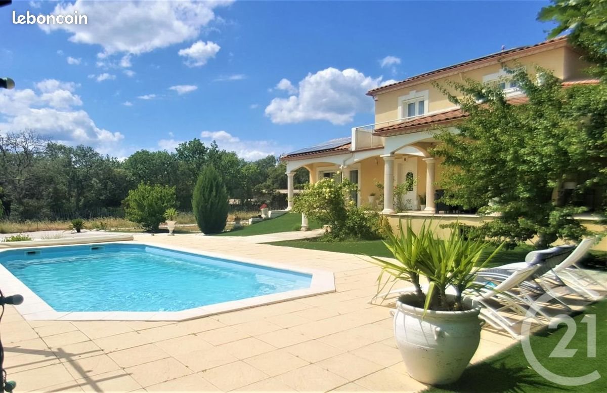 Maison à vendre, 204m², Sardan