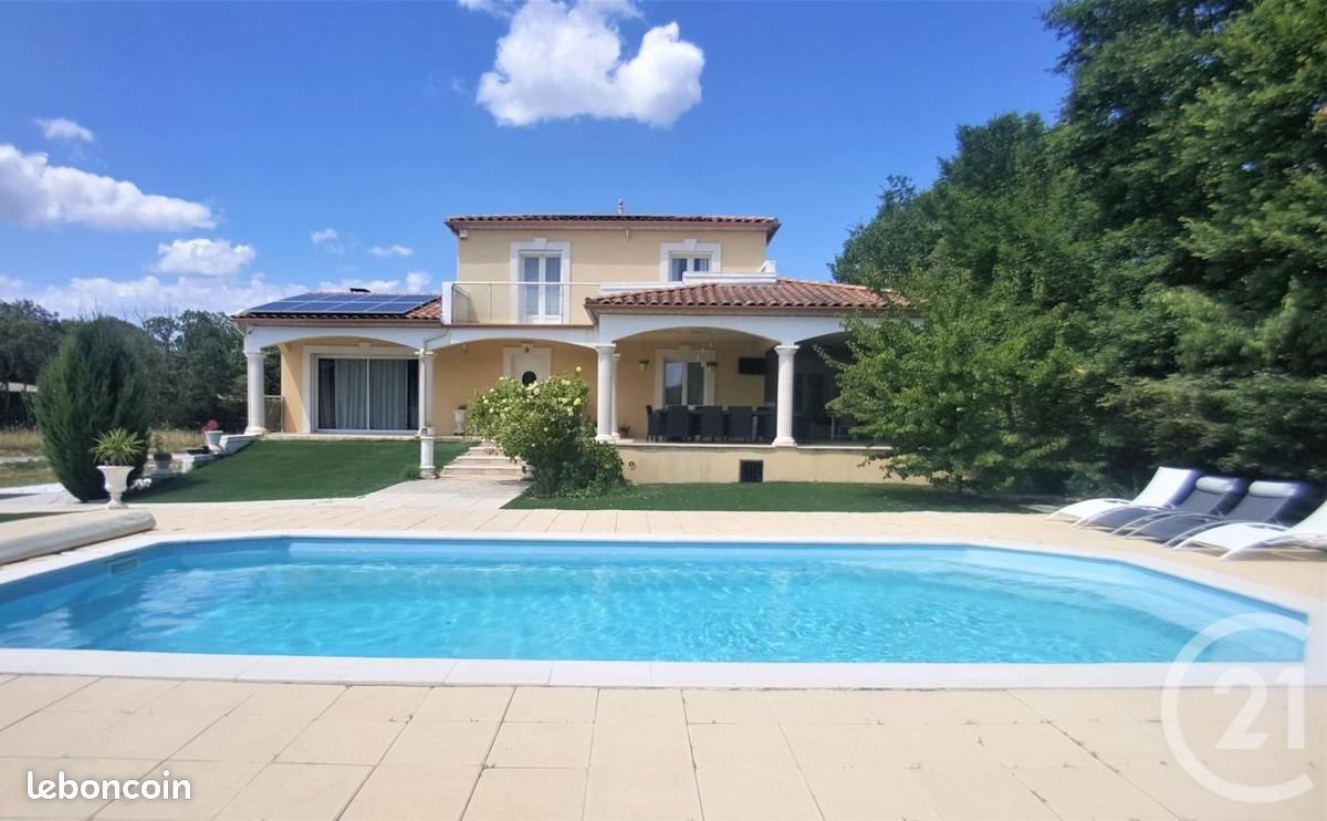Maison à vendre, 204m², Sardan