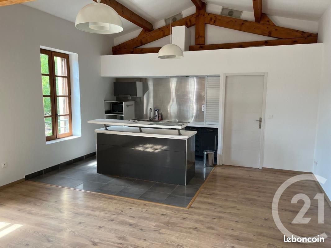 Appartement à louer, 115m², Sommières