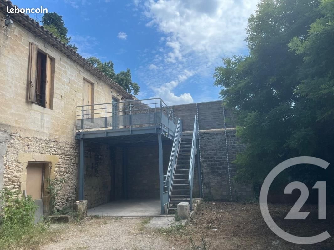 Appartement à louer, 115m², Sommières