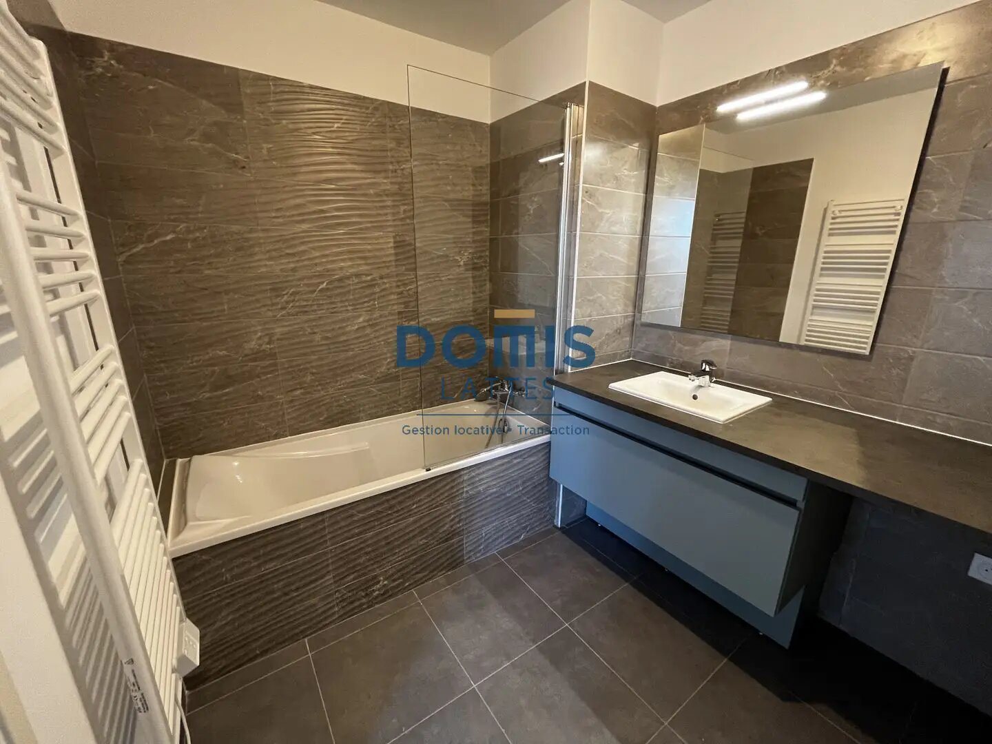 Appartement à louer, 42m², Lunel