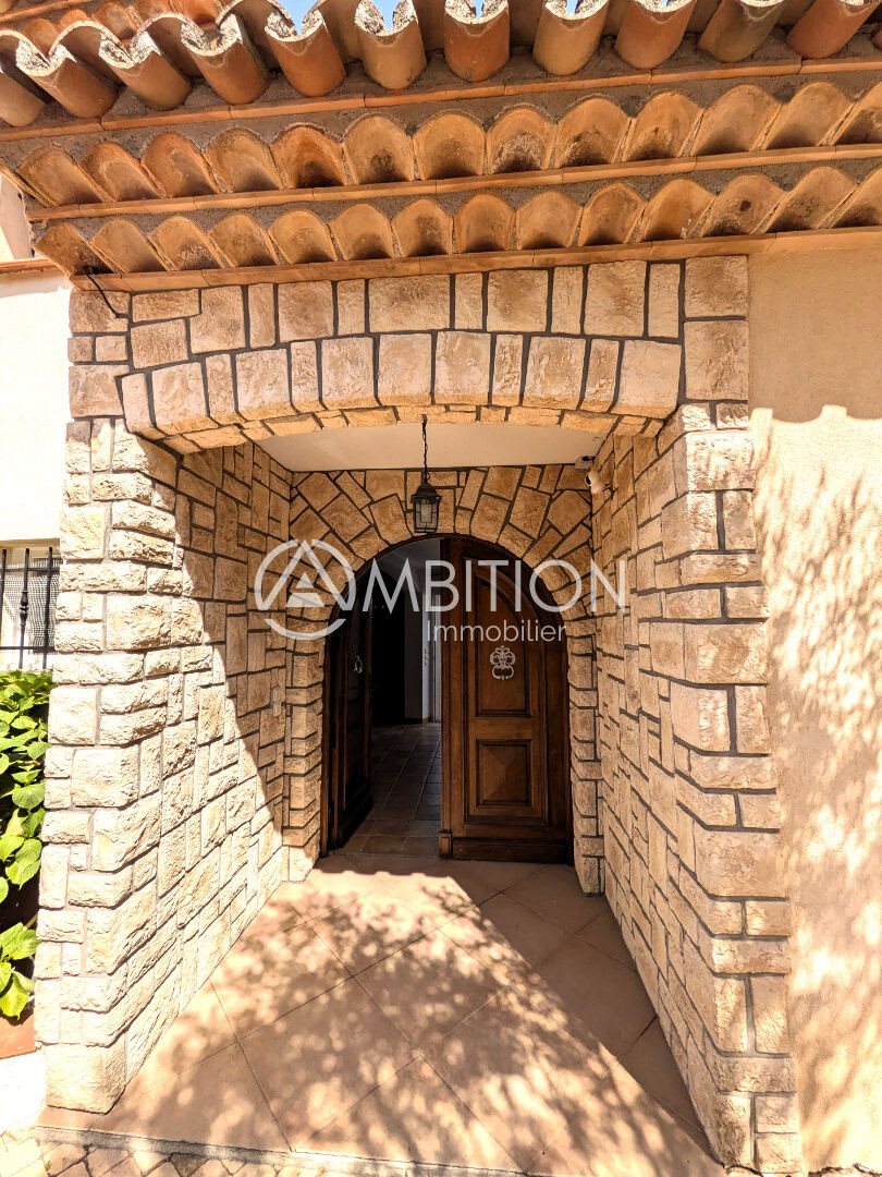 Maison à vendre, 190m², Fréjus