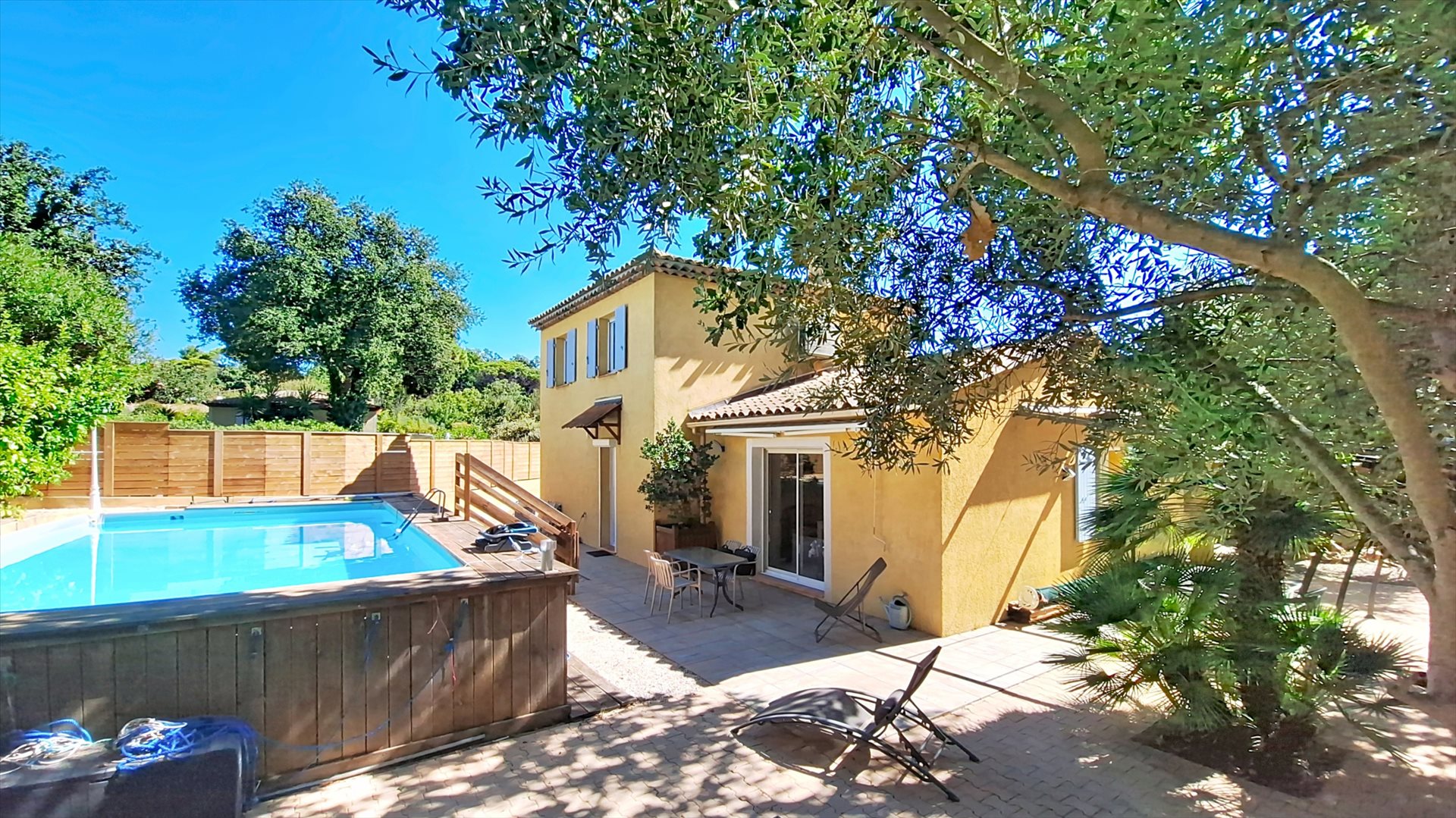 Maison à vendre, 107m², Fréjus