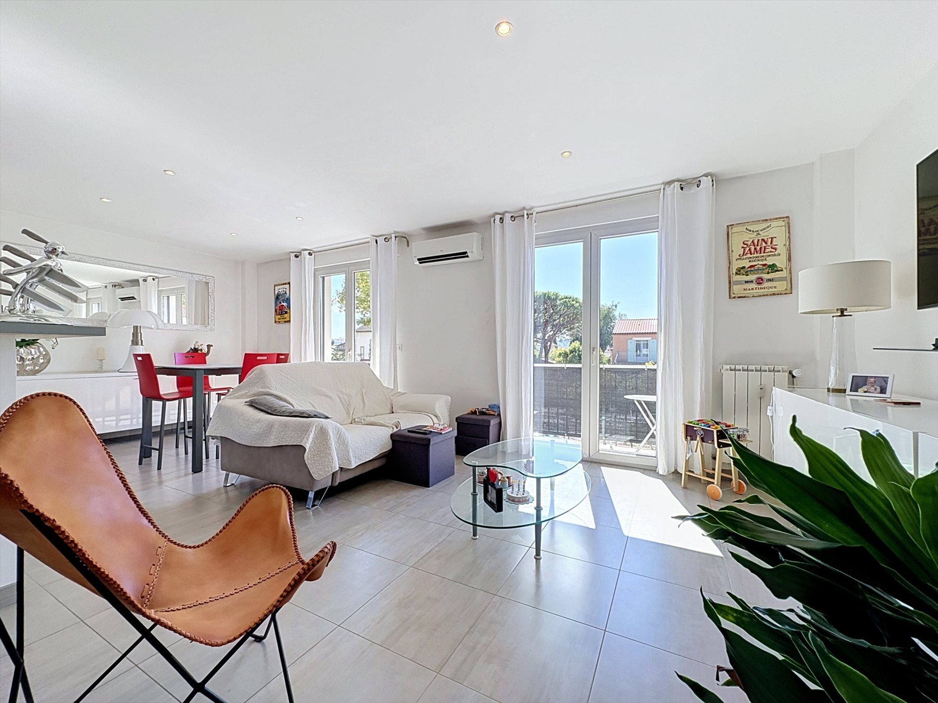 Appartement à vendre, 66m², Fréjus