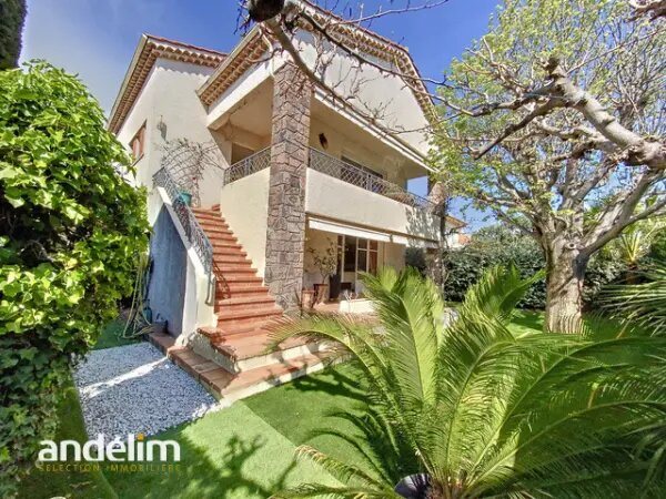Maison à vendre, 151m², Saint-Raphaël