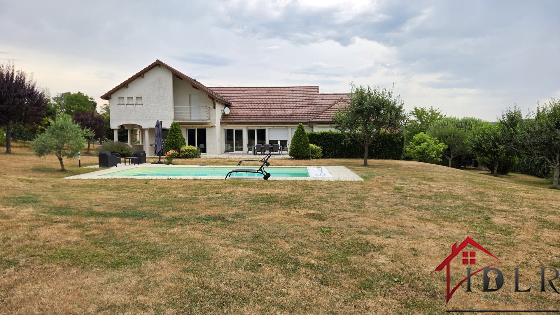 Maison à vendre, 274m², Cussey-sur-l'Ognon