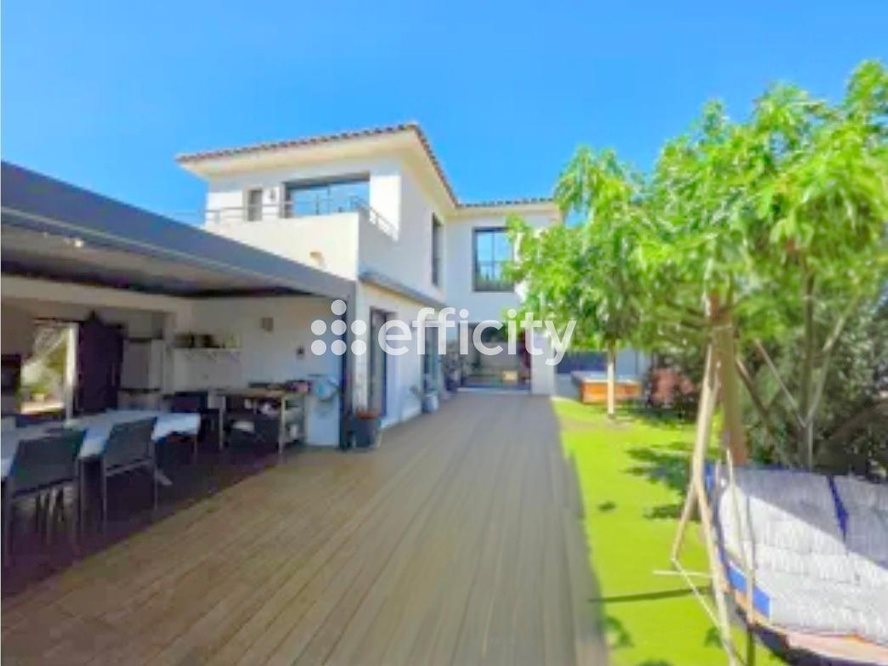 Maison à vendre, 130m², Sanary-sur-Mer