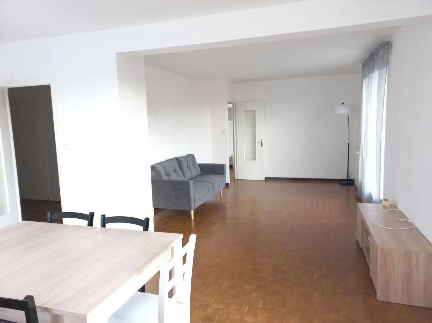 Appartement à louer, 85m², Lentilly
