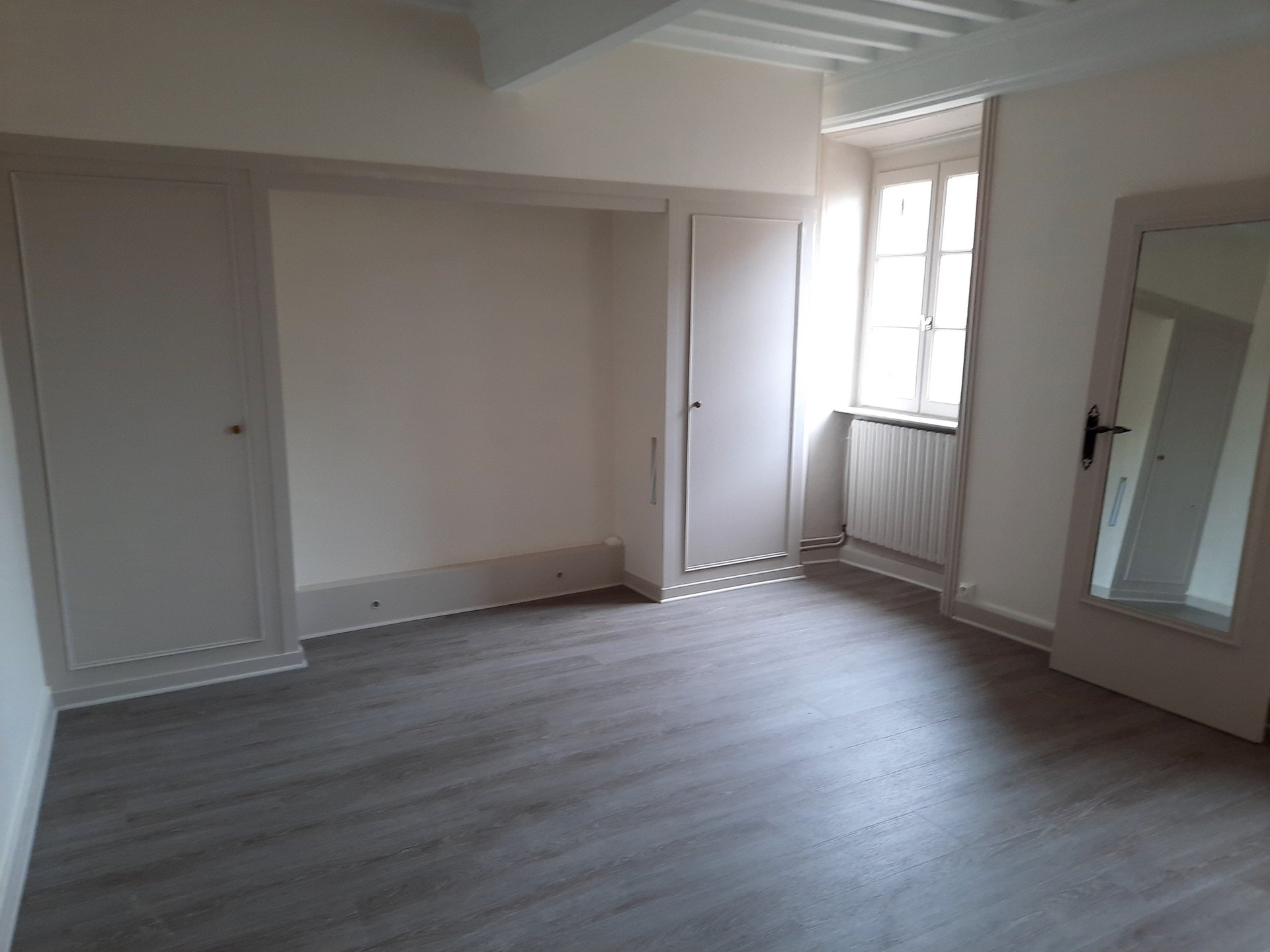 Maison à louer, 4m², Brullioles