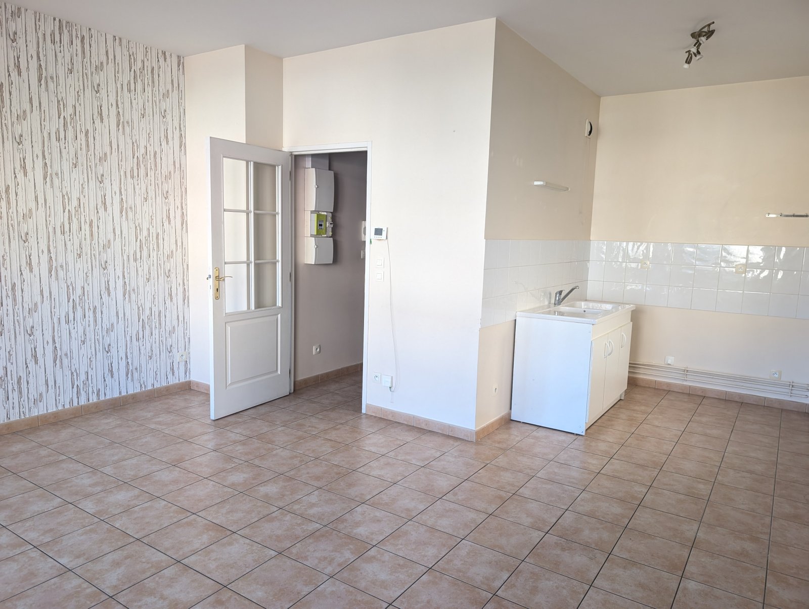 Appartement à louer, 2m², Saint-Romain-de-Popey