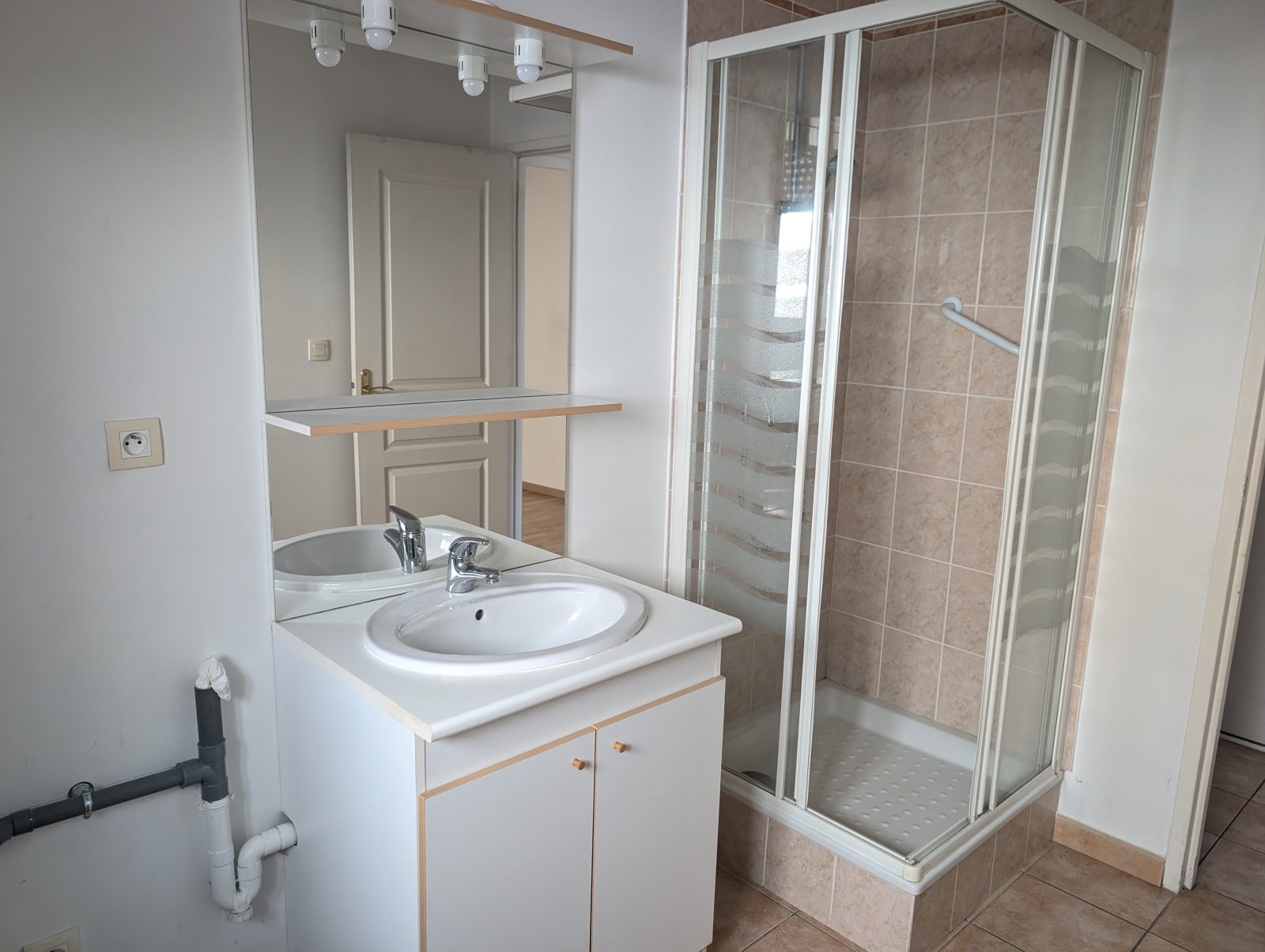 Appartement à louer, 2m², Saint-Romain-de-Popey