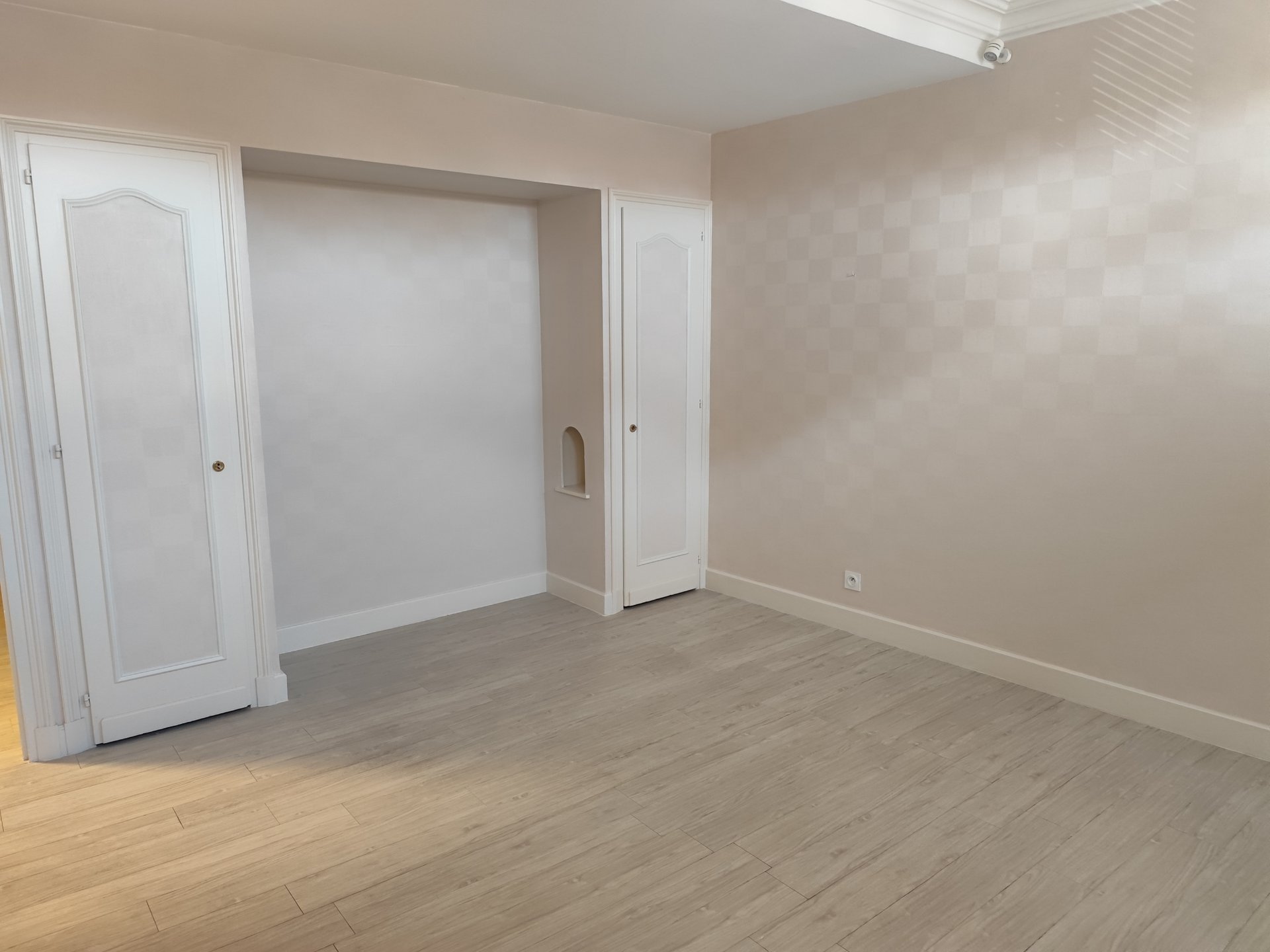 Maison à louer, 5m², Brullioles