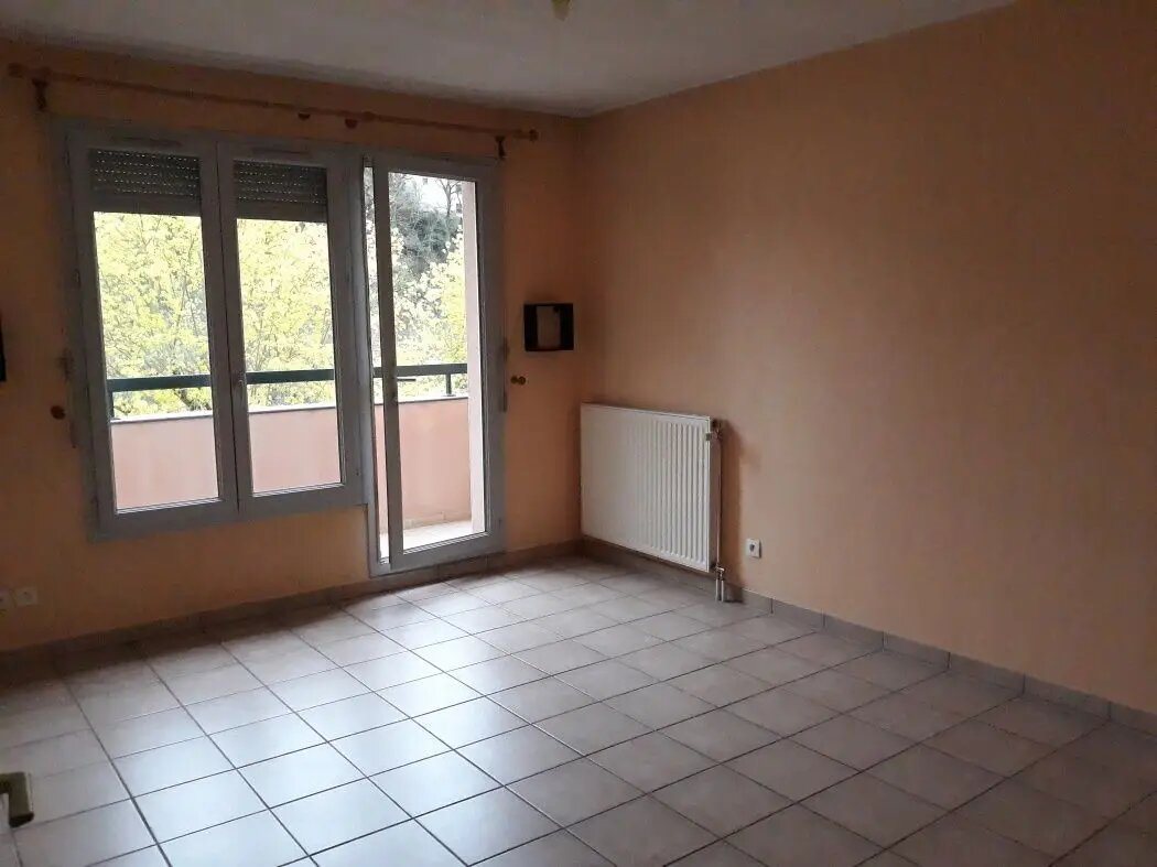 Appartement à louer, 53m², Sain-Bel