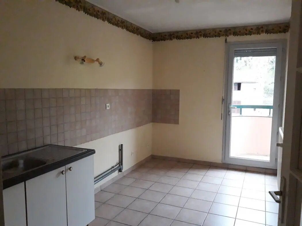 Appartement à louer, 53m², Sain-Bel