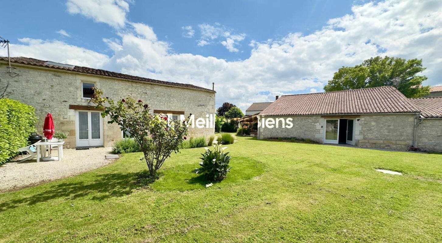 Maison à vendre, 433m², Saintes