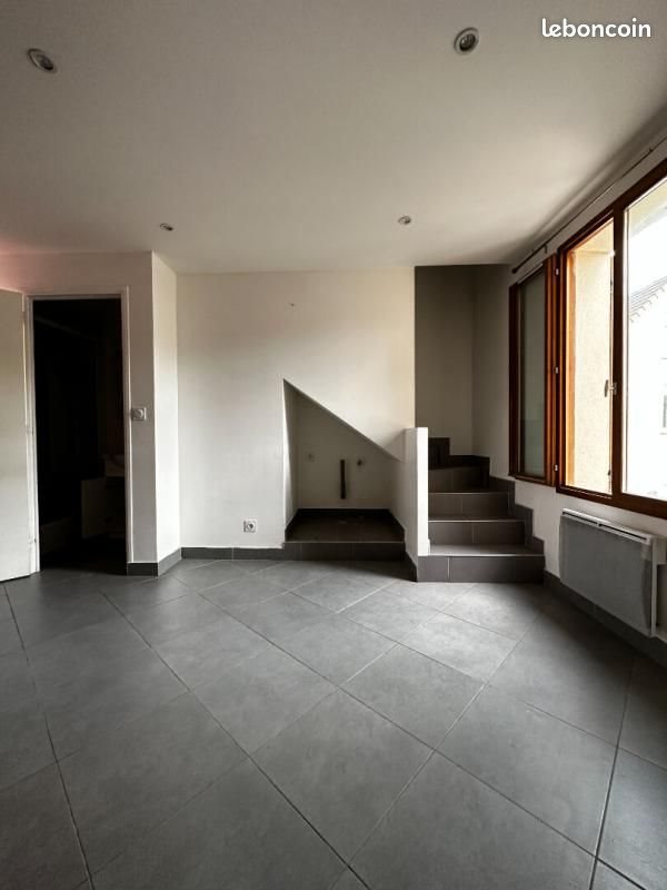 Appartement à louer, 20m², Fontenay-en-Parisis