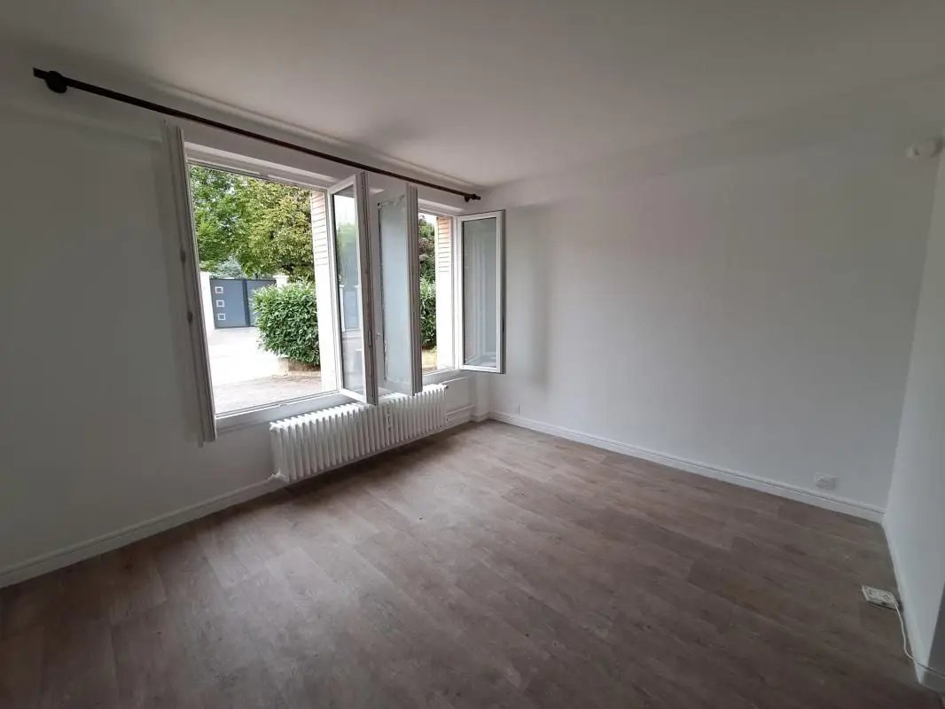 Appartement à louer, 27m², Bron