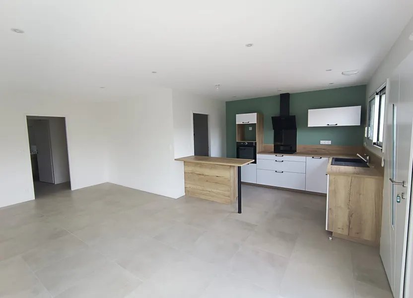 Maison à louer, 102m², Beaufou