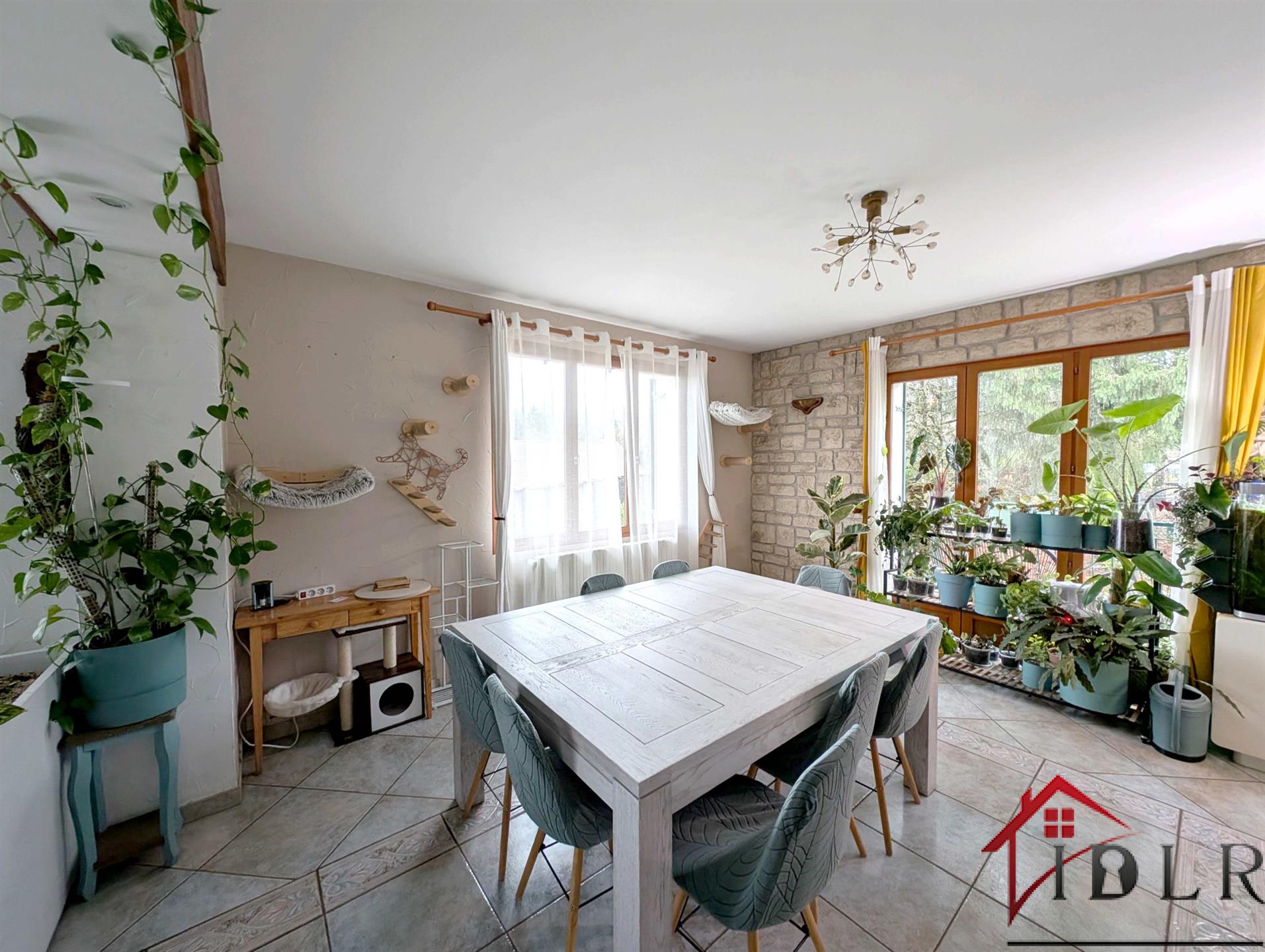 Maison à vendre, 290m², Dortan