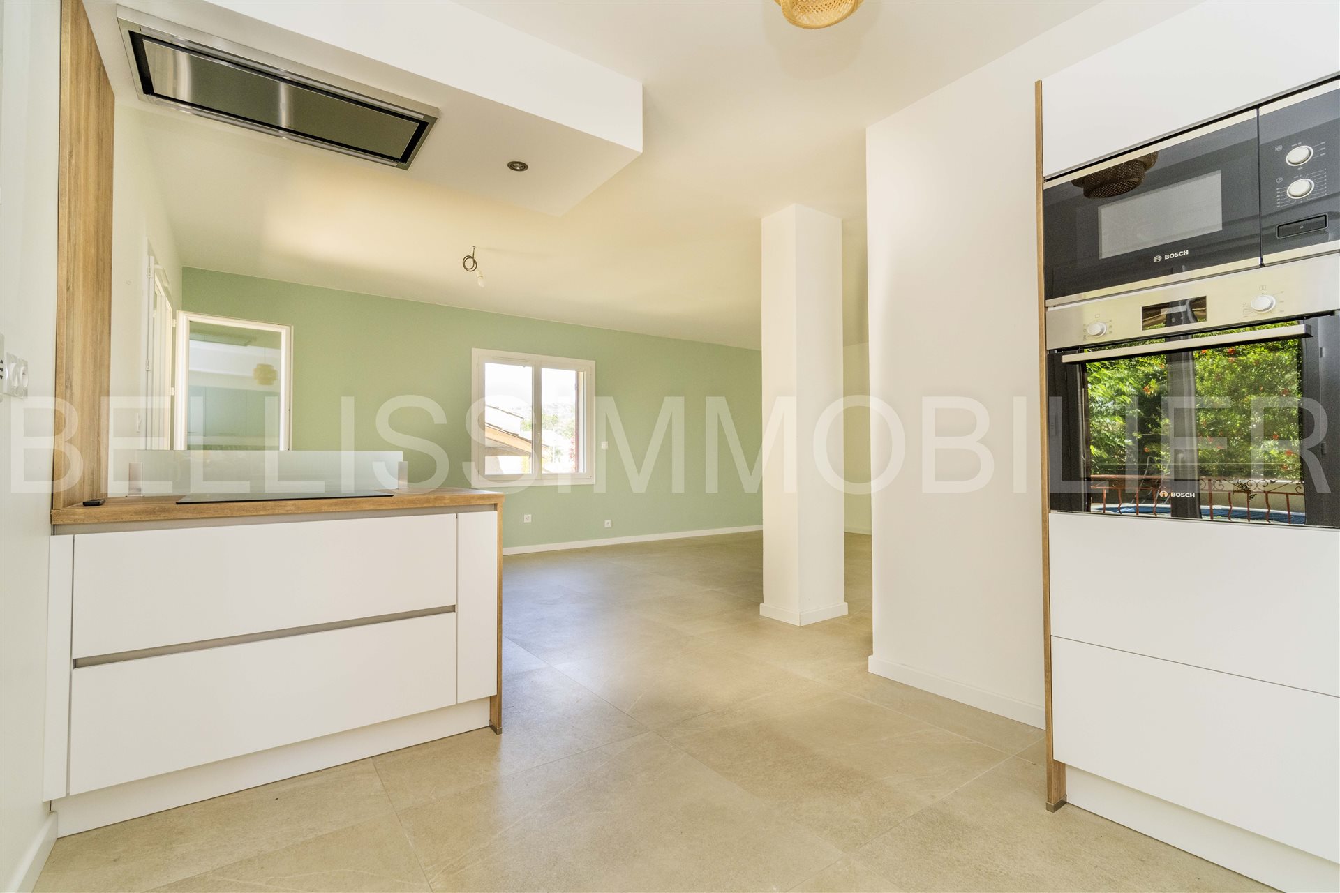 Maison à vendre, 170m², Eyguières