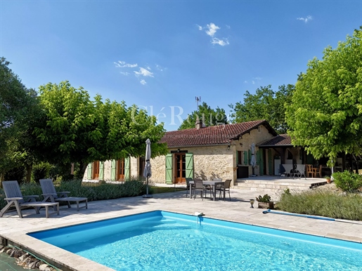 Maison 6 pièces 179 m² · à Duras · 179 m² · 441 000 €