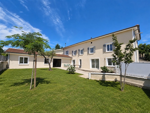 Maison 5 pièces 193 m² · à Sonnay · 193 m² · 450 000 €