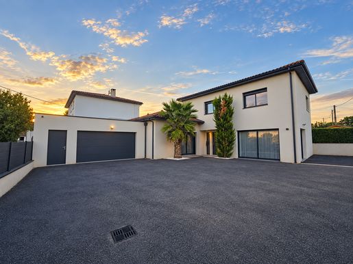Maison 5 pièces 143 m² · à Saint-Maurice-l'Exil · 143 m² · 445 000 €