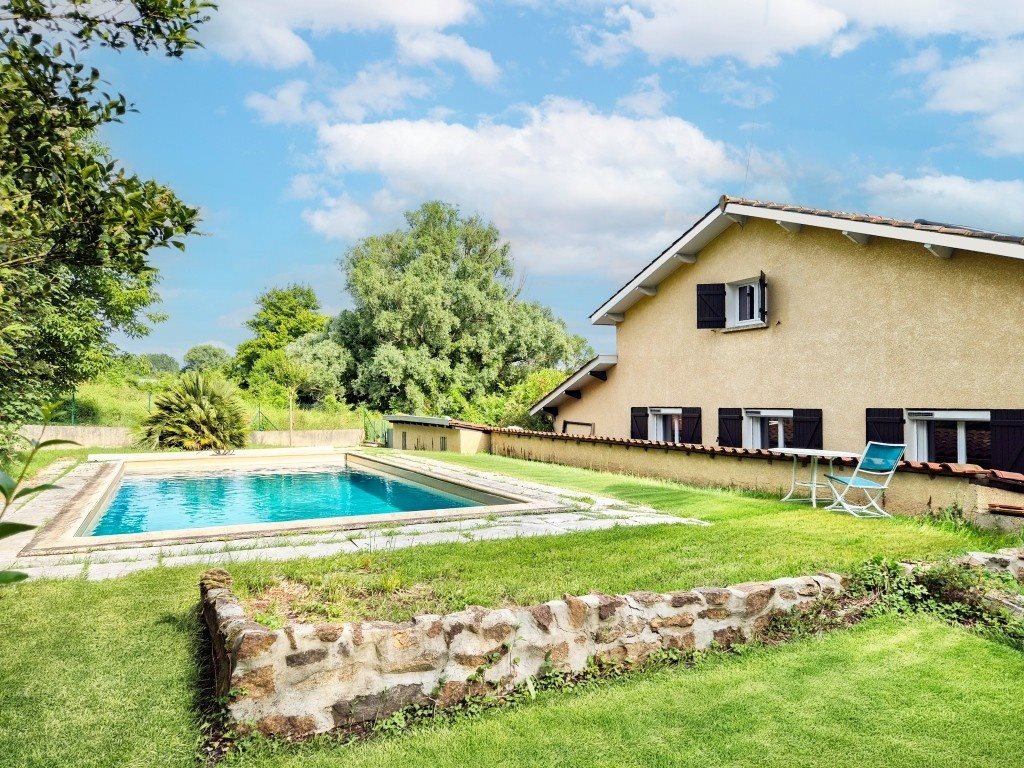 Maison à vendre, 150m², Auberives-sur-Varèze