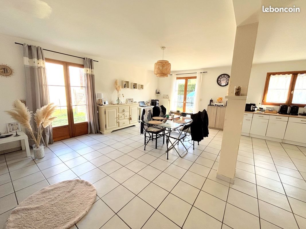 Maison à vendre, 113m², Saint-Marcellin-en-Forez