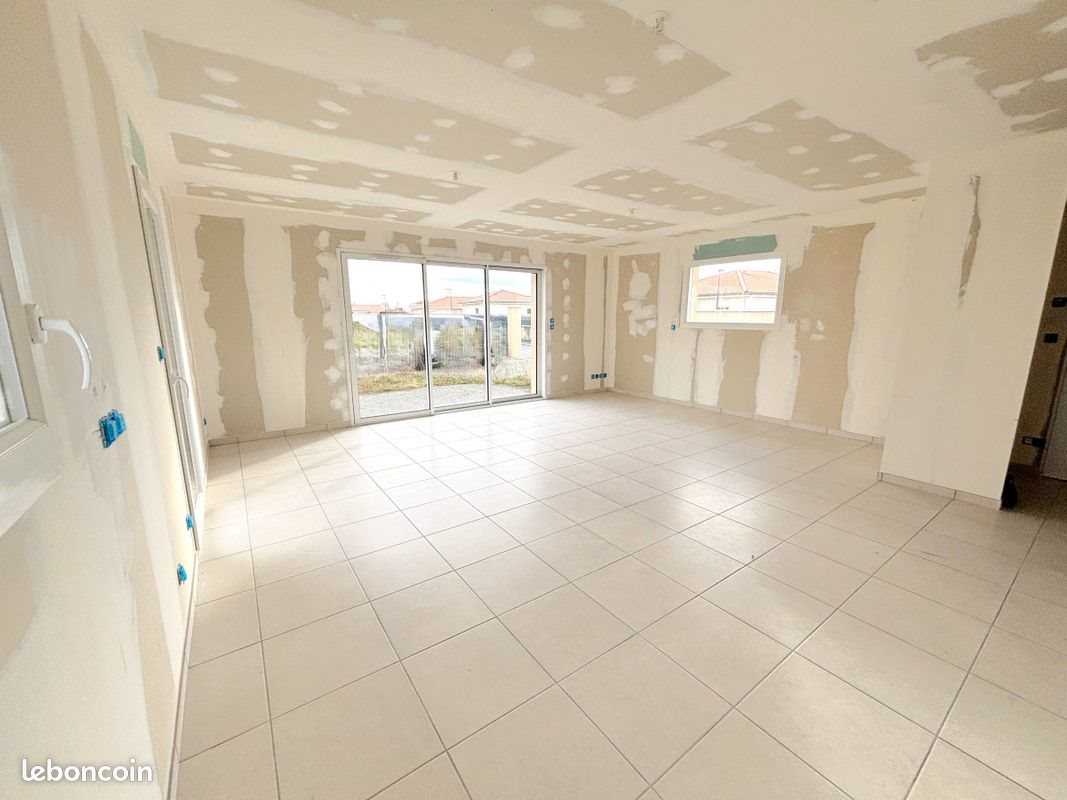Maison à vendre, 90m², Feurs