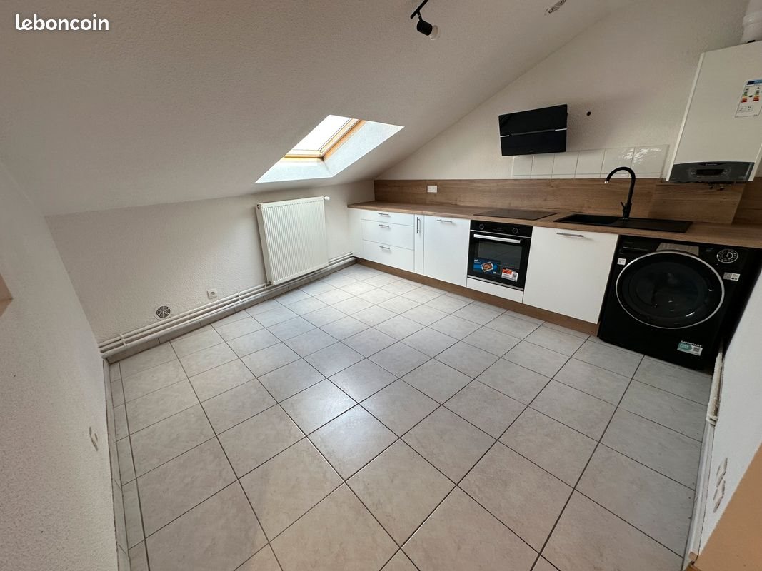 Appartement à louer, 51m², Homécourt