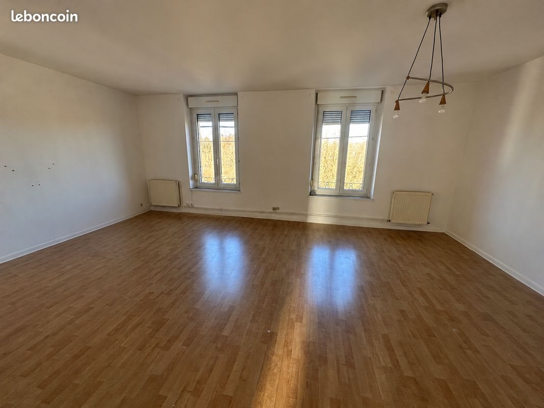 Appartement à louer, 73m², Homécourt