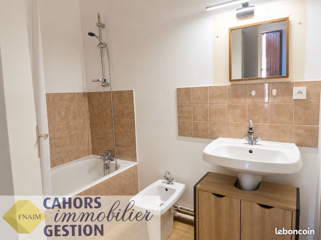 Appartement à louer, 46m², Cahors