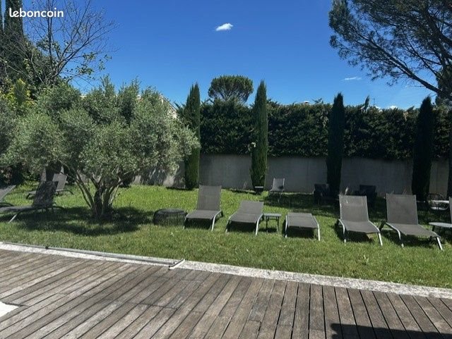 Maison à louer, 528m², Saint-Marcel-lès-Sauzet