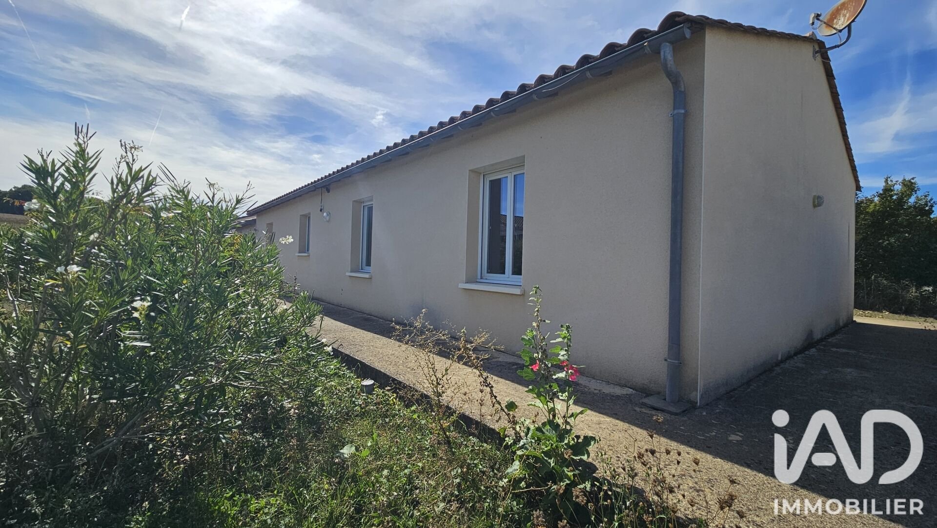Maison à vendre, 116m², Touvre