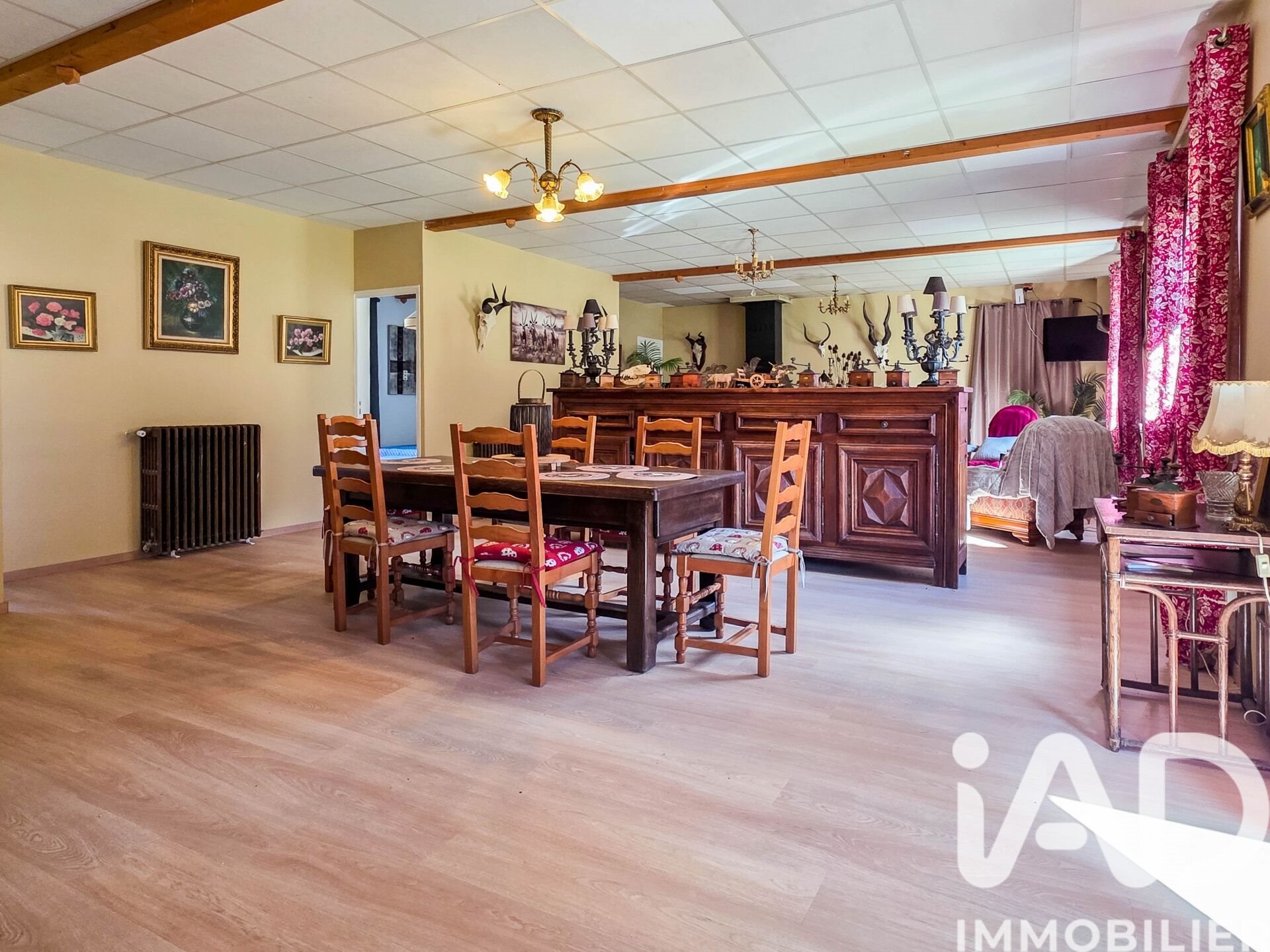 Maison à vendre, 182m², Saint-Chély-d'Aubrac