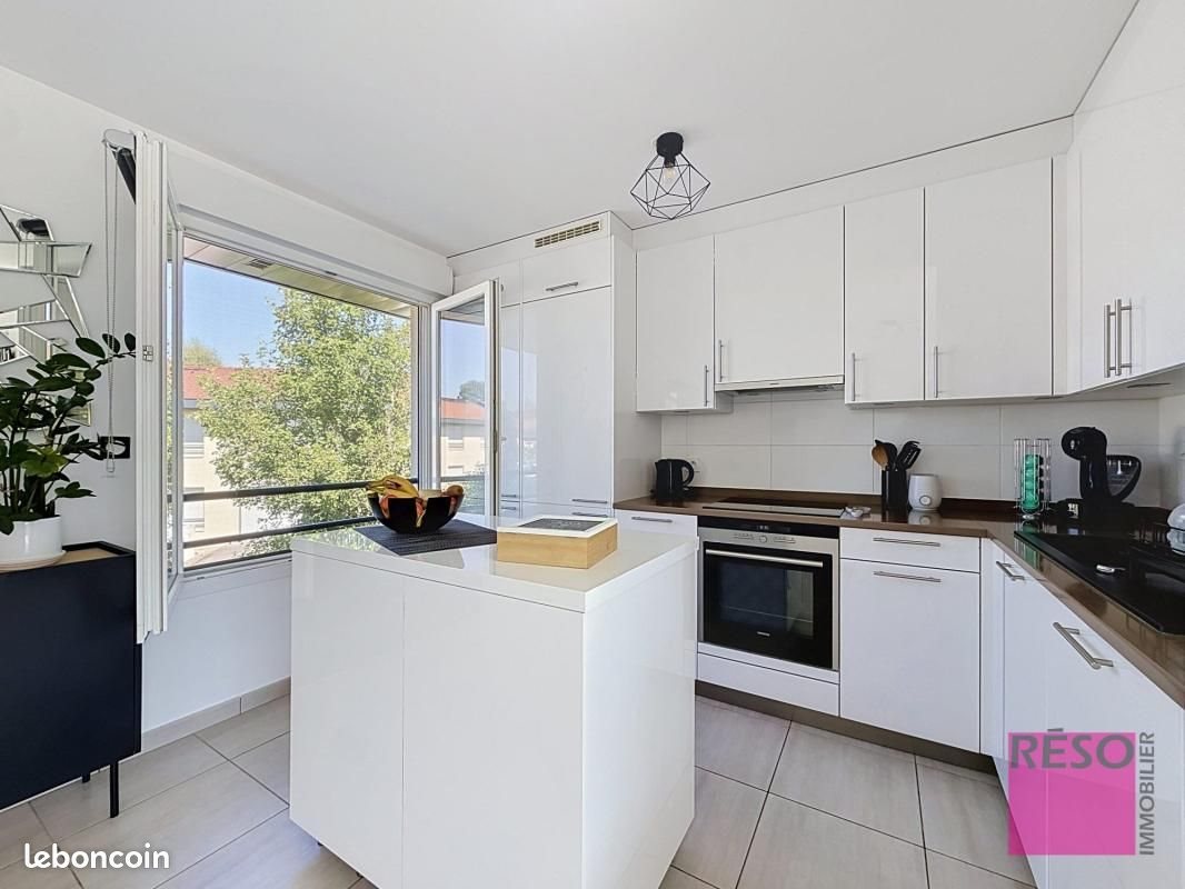 Appartement à vendre, 64m², Reignier-Ésery