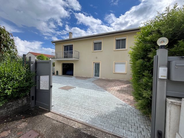Maison à vendre, 137m², Saint-André-de-Corcy