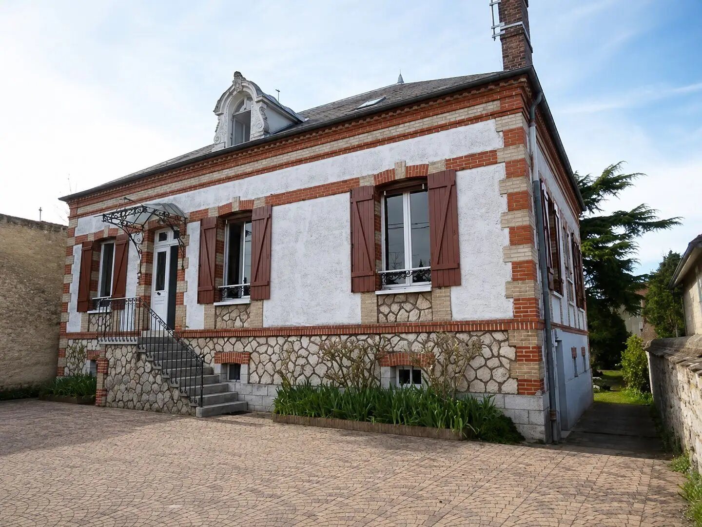 Maison à louer, 182m², Nemours