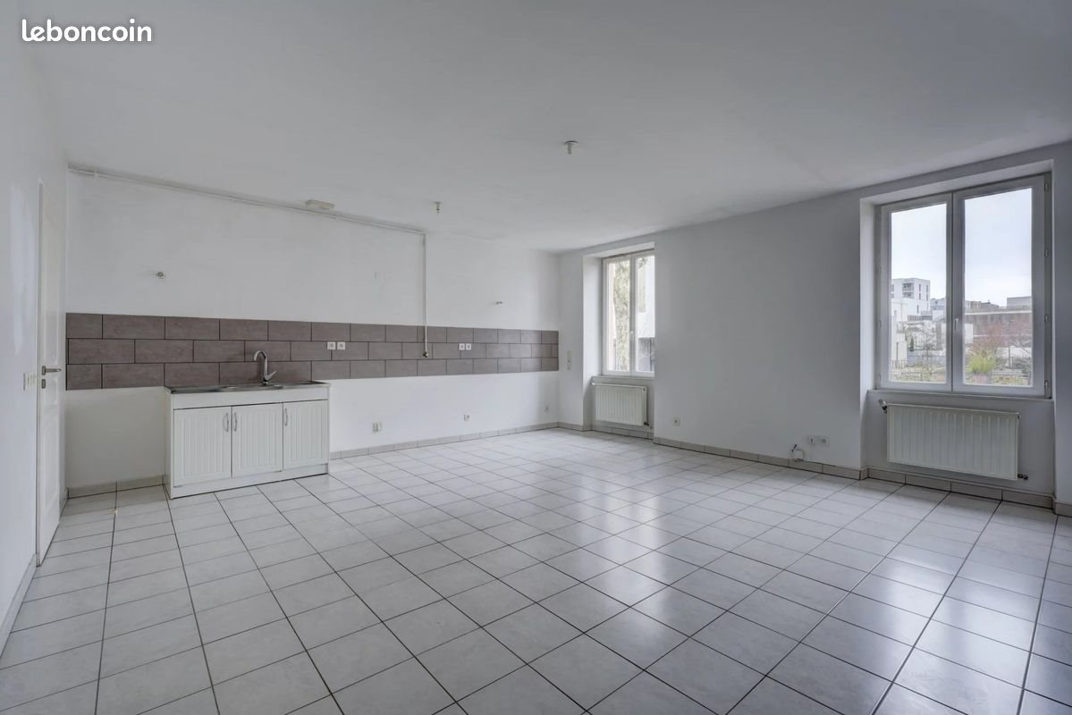 Appartement à vendre, 72m², Sathonay-Camp