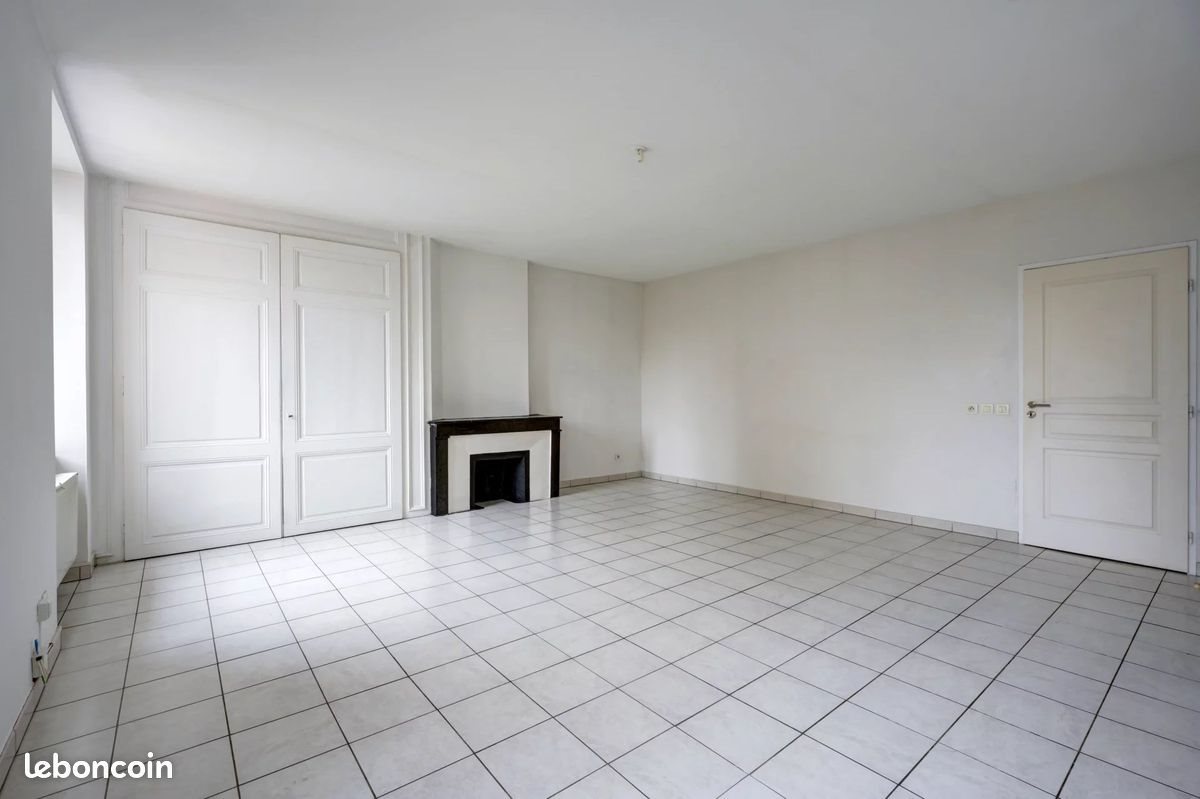 Appartement à vendre, 72m², Sathonay-Camp