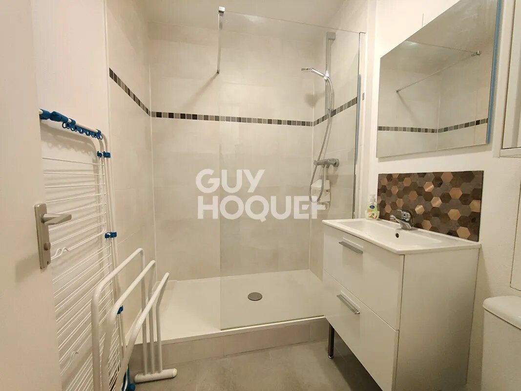 Appartement à louer, 17m², Courbevoie