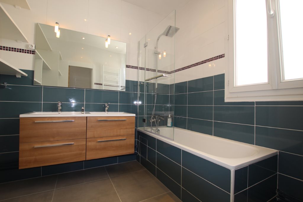 Appartement à louer, 51m², Courbevoie