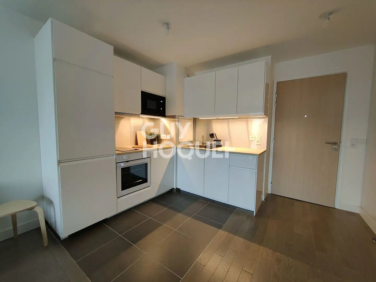 Appartement à louer, 40m², Courbevoie