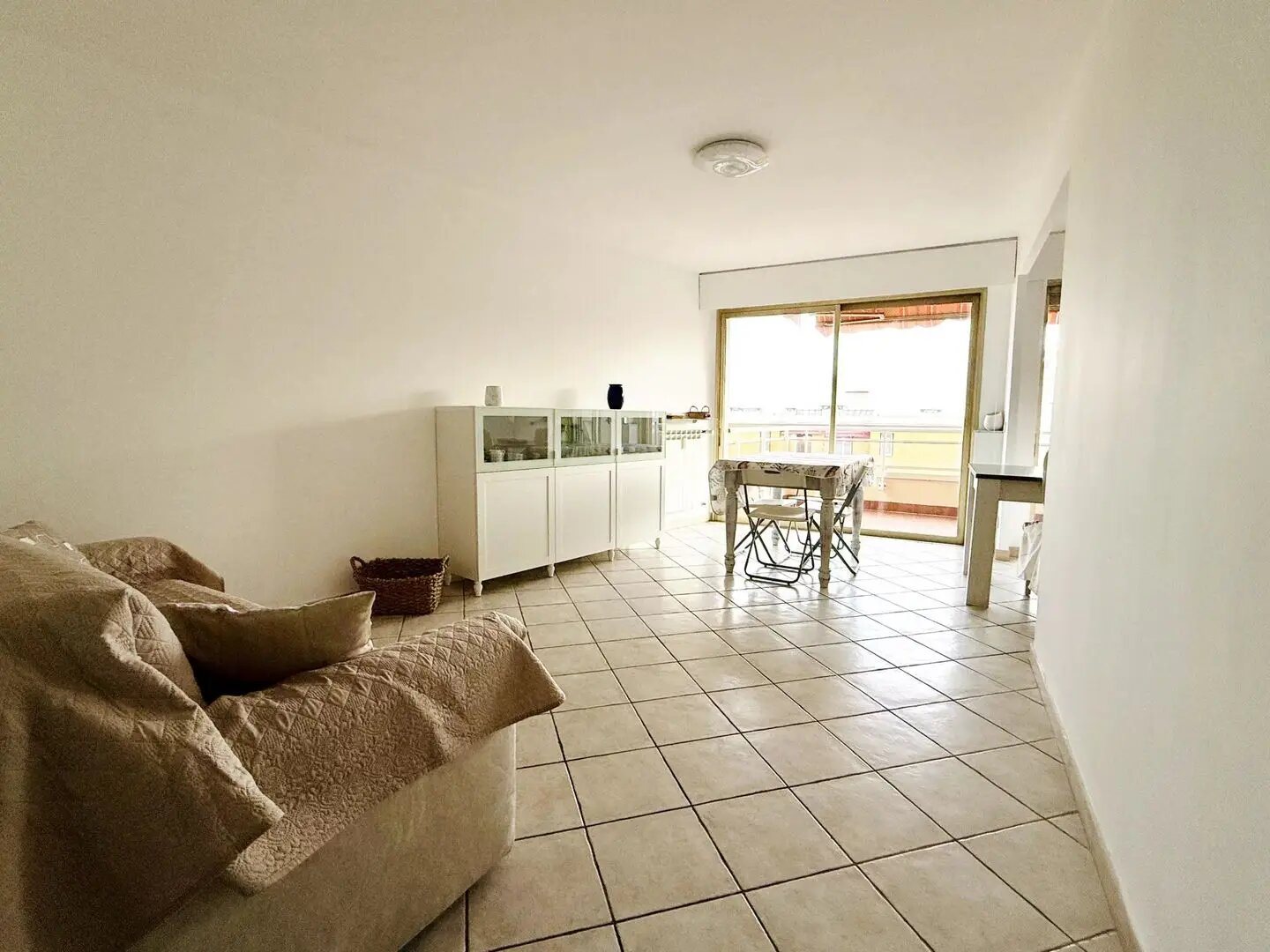 Appartement à louer, 54m², Menton